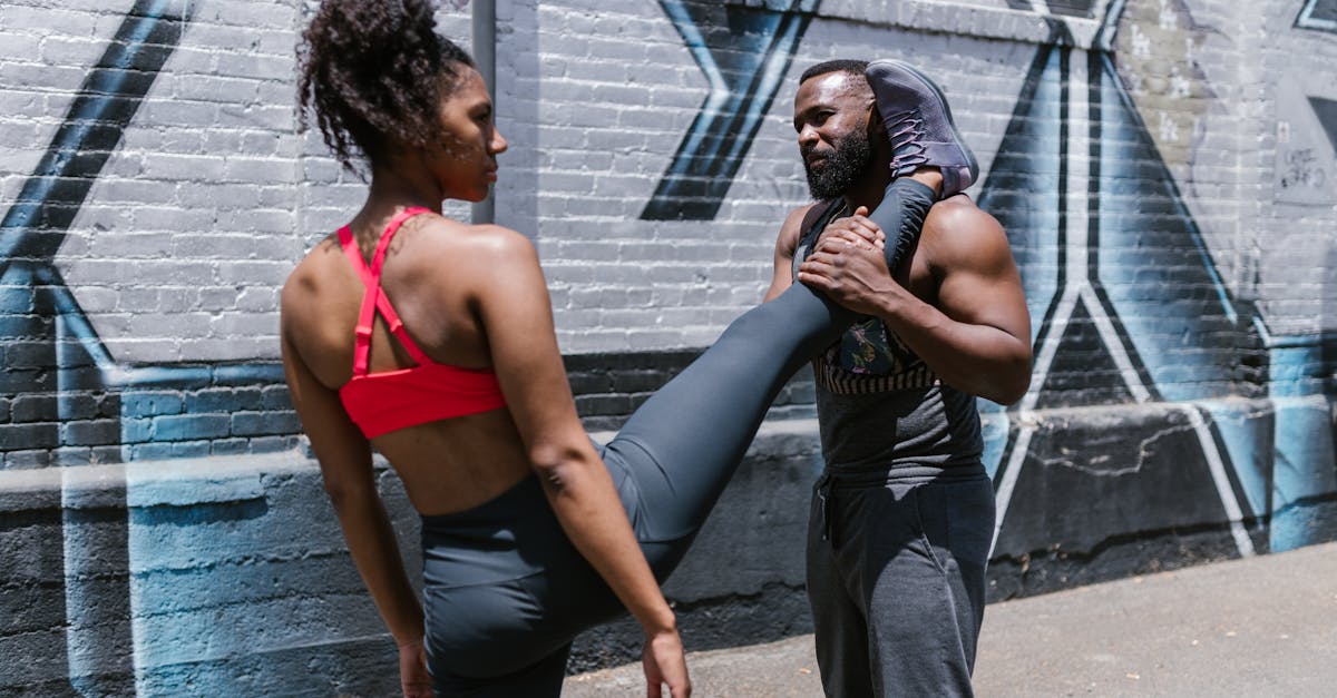 découvrez l'entraînement au poids du corps, une méthode efficace pour renforcer votre musculature, améliorer votre endurance et tonifier votre corps, le tout sans équipement. idéal pour tous les niveaux, pratiquez chez vous ou à l'extérieur pour atteindre vos objectifs fitness.