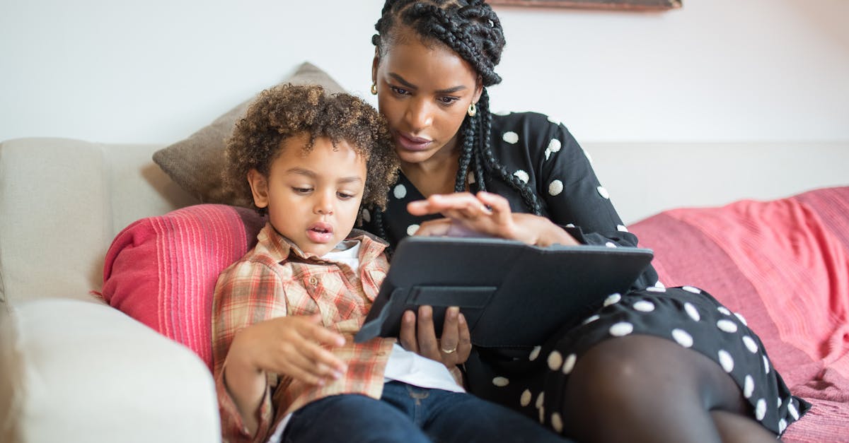 découvrez les bienfaits du screen-free parenting pour le développement de votre enfant. apprenez des stratégies et des activités pour stimuler l'imagination et renforcer les liens familiaux, tout en éloignant les écrans du quotidien.
